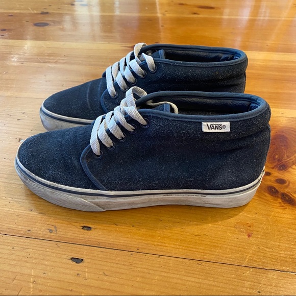 vans chukka suede